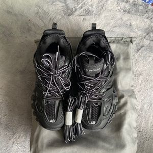 Balenciaga Track (Black)